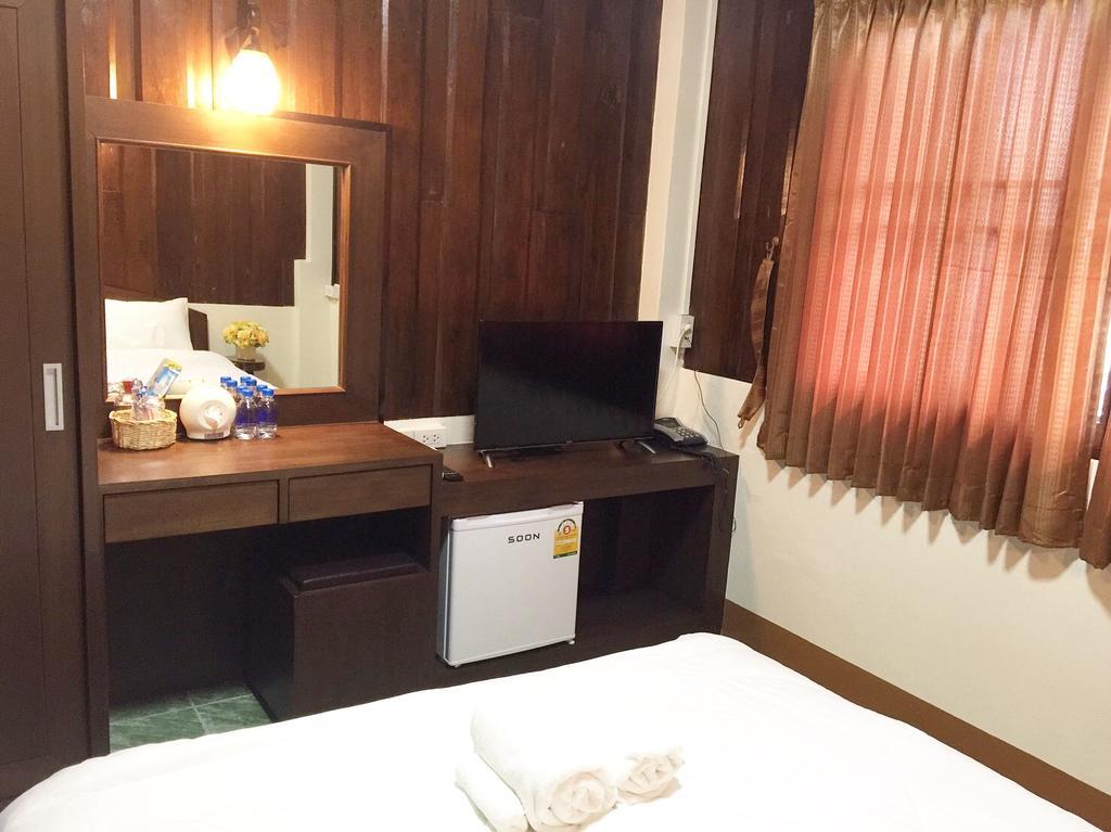 Phrasing Guesthouse Chiang Mai Exterior foto